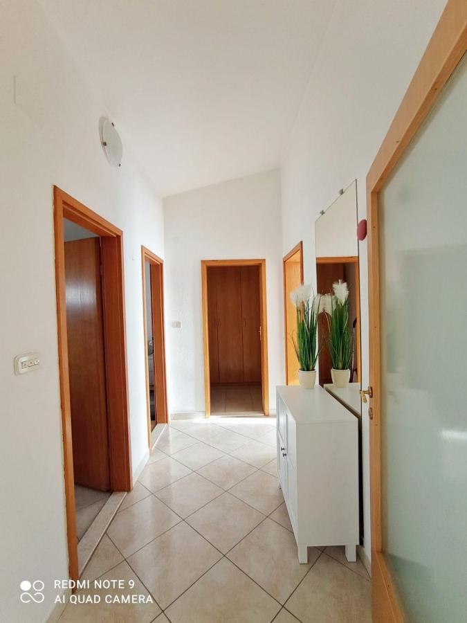 Apartman Mia With Pool1 Сплит Экстерьер фото