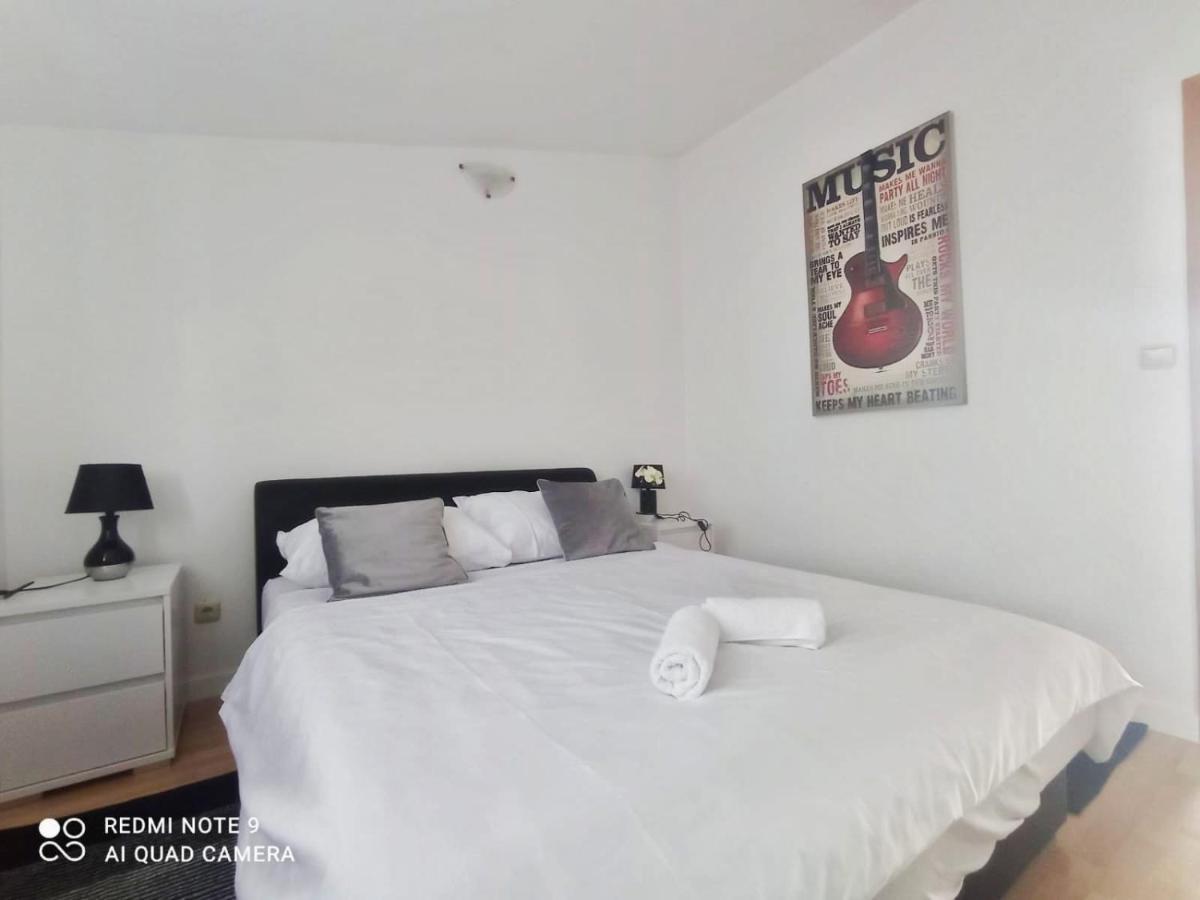 Apartman Mia With Pool1 Сплит Экстерьер фото